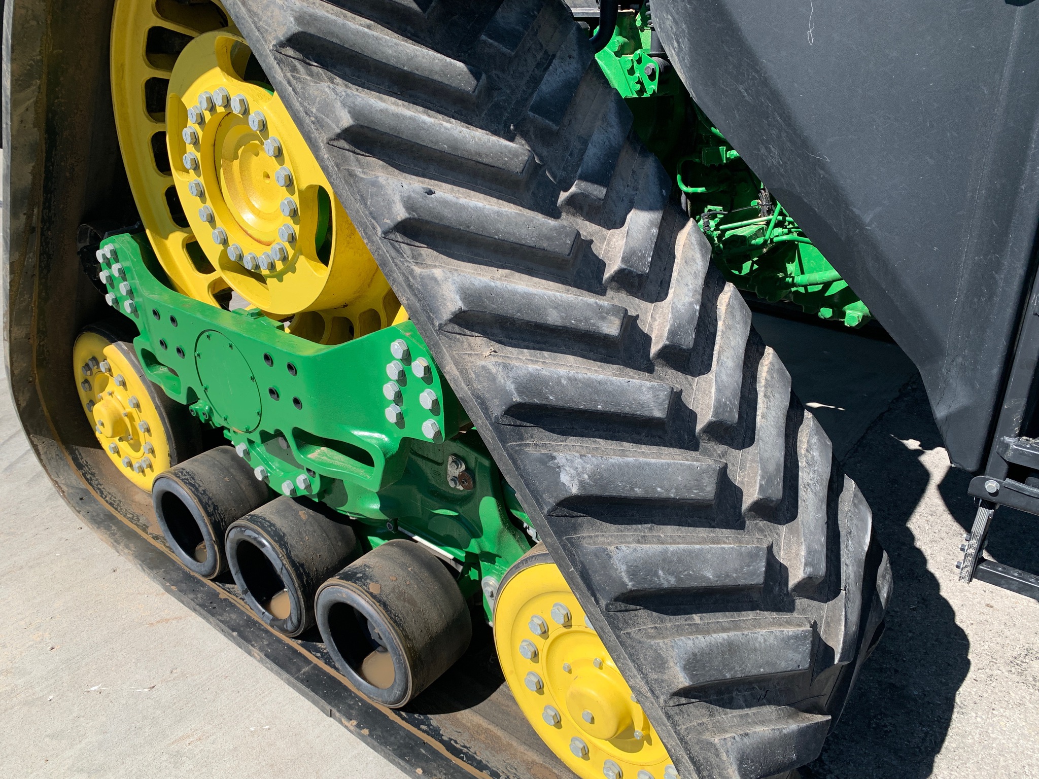  2021 John Deere 8RX 410 at Heritage Tractor in Lamar, MO