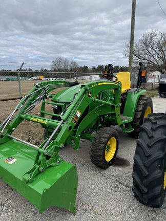 2025 John Deere 3033R-2