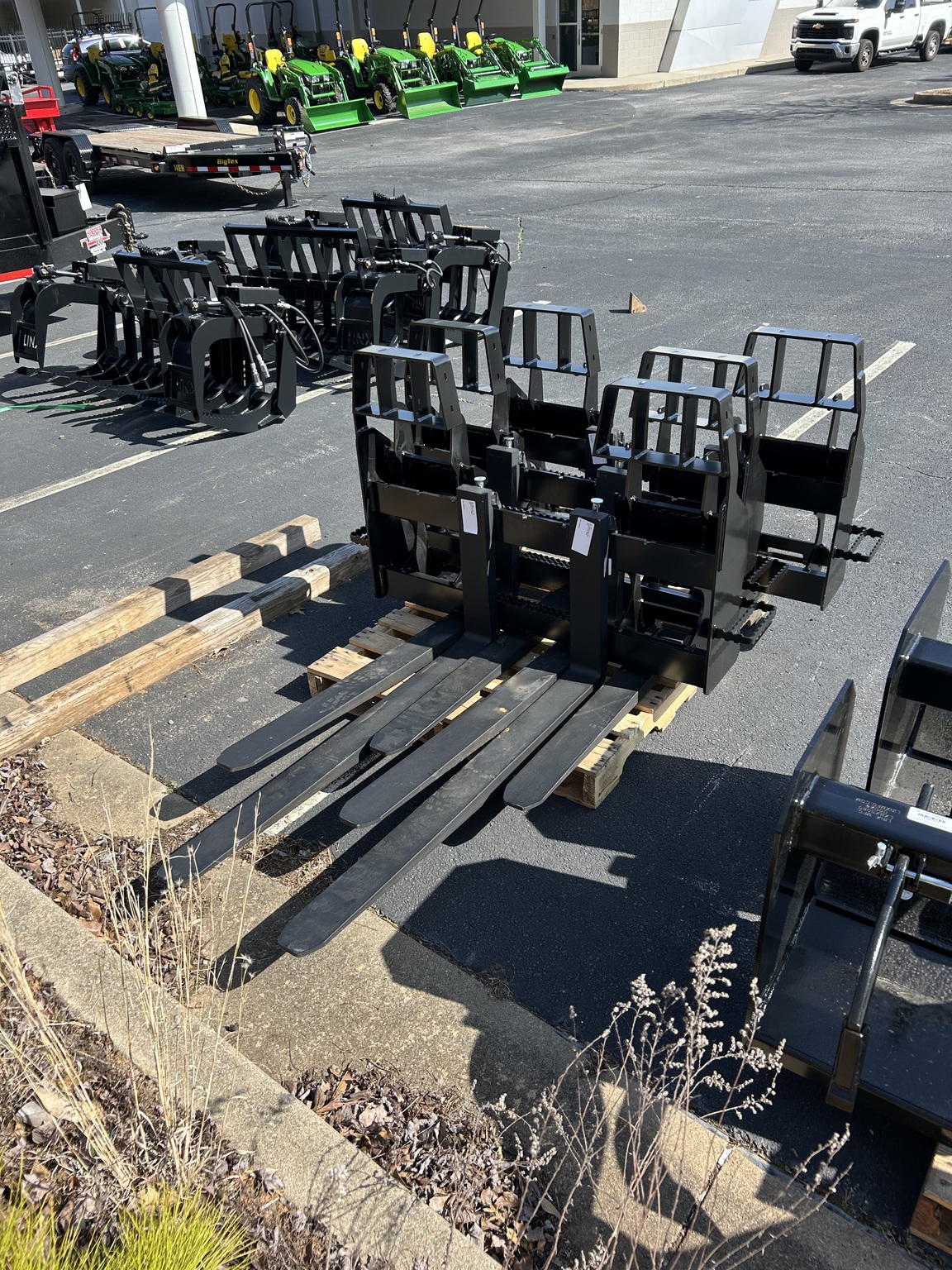 John Deere P 45    45IN. HD Forks Image 2