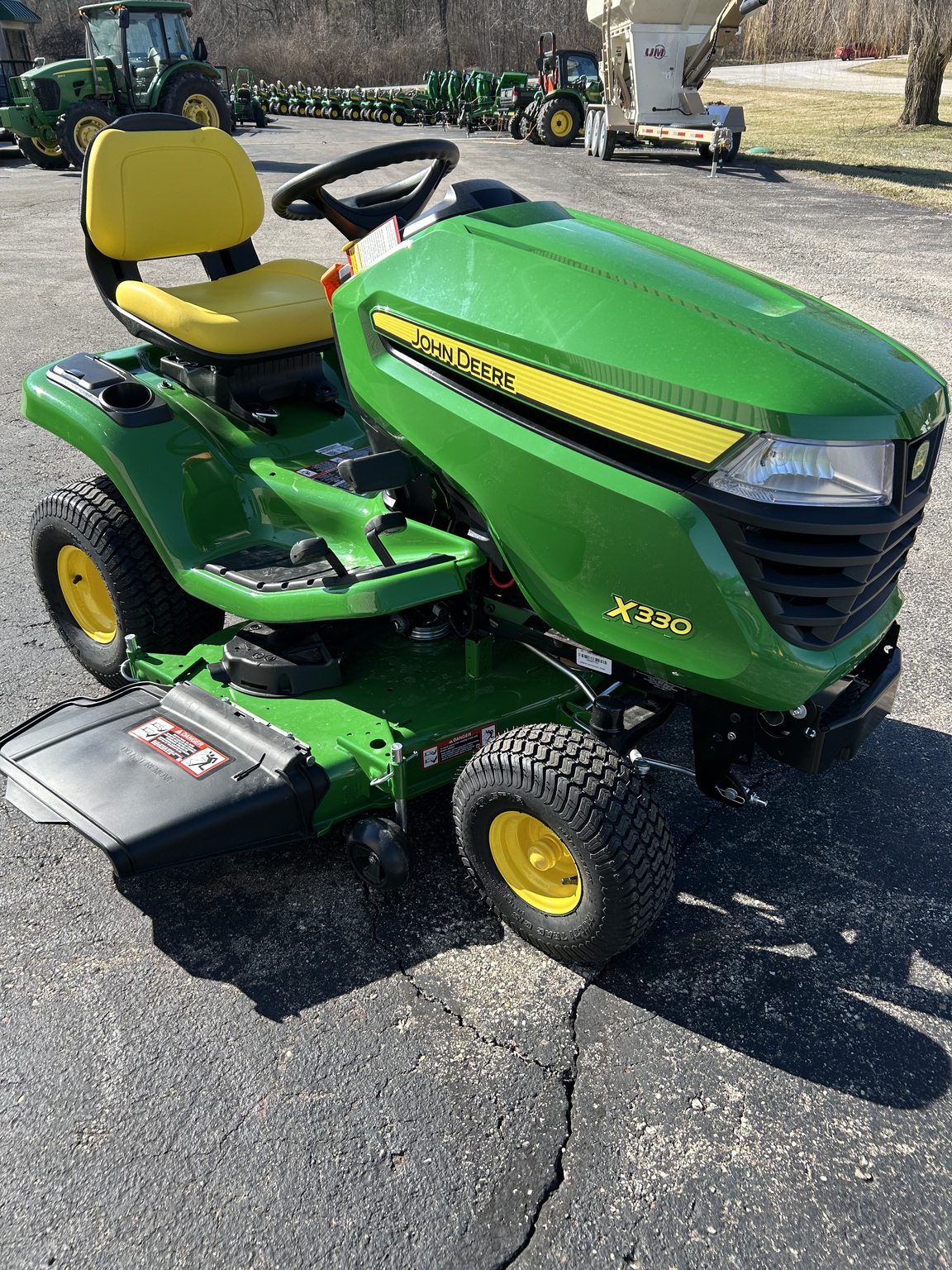 2026 John Deere X330 Image 4