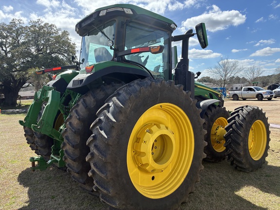 2025 John Deere 8R 310 Photo 4
