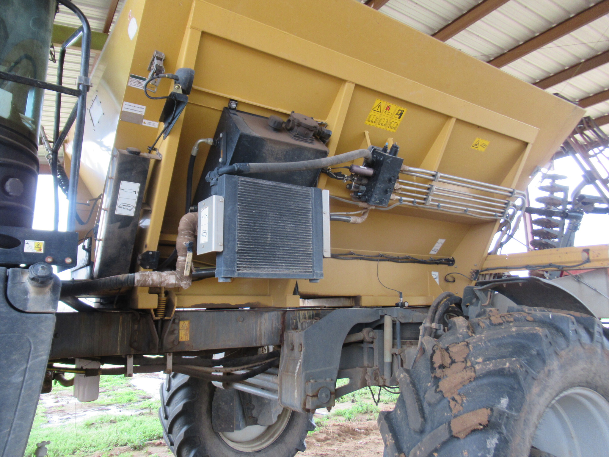 2020 RoGator RG1100C Image 5