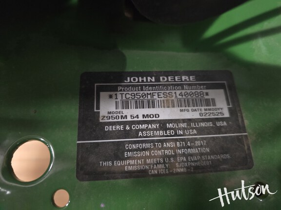 Photo of 2025 John Deere Z950M