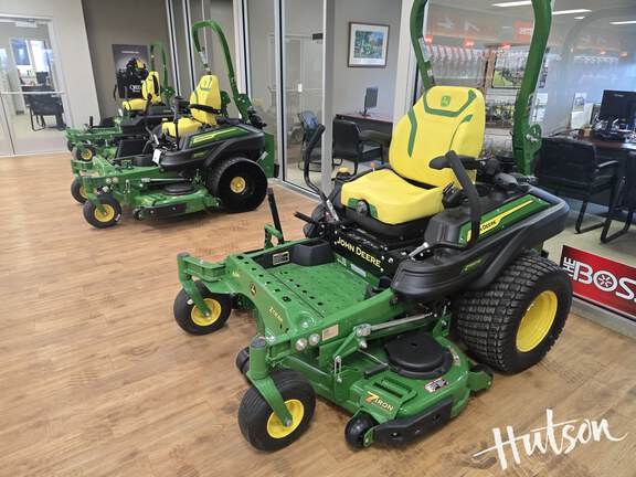 Photo of 2025 John Deere Z950M
