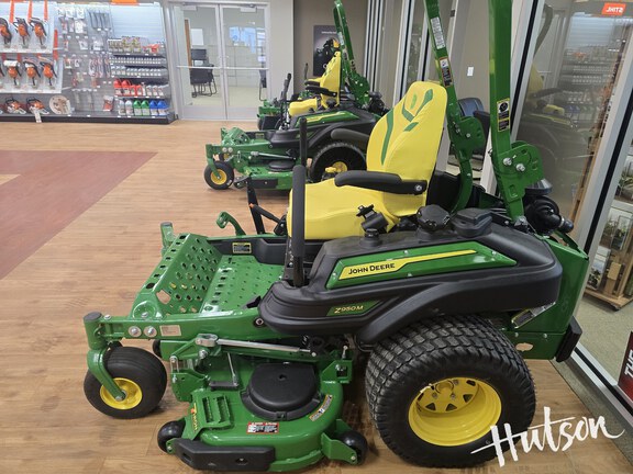 Photo of 2025 John Deere Z950M