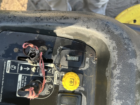 2010 John Deere Z445 Photo 4