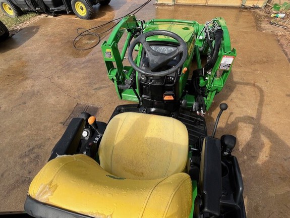 2022 John Deere 1025R Photo 7