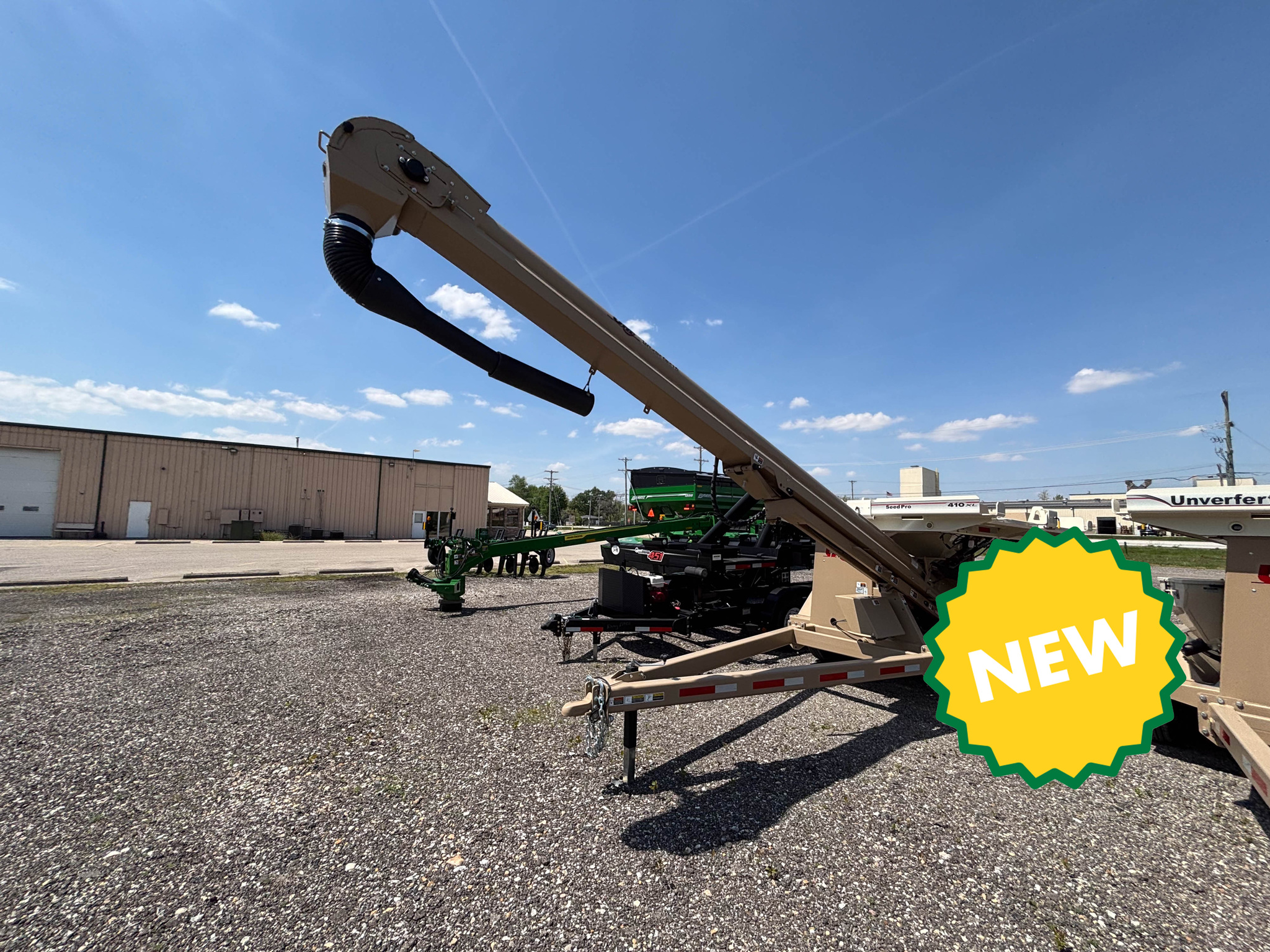 Used 2024 Unverferth 410XL Seed Tenders at Koenig Equipment in Knightstown, IN - PhotoXL0