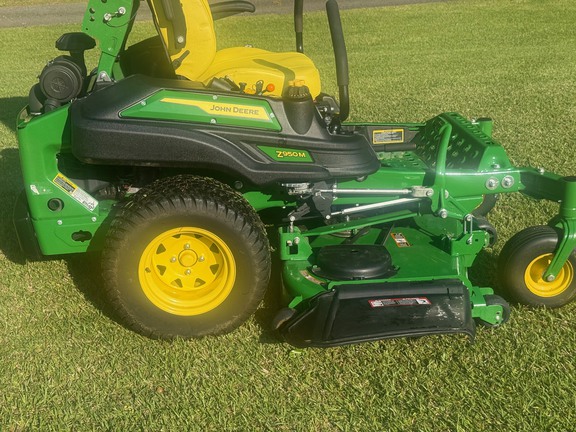 2023 John Deere Z950M Photo 5