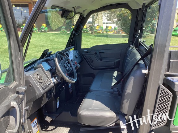 Photo of 2025 John Deere XUV 875M