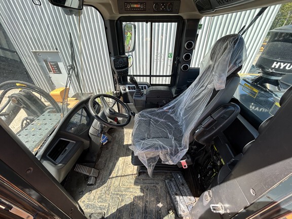 2018 Hyundai 955TM