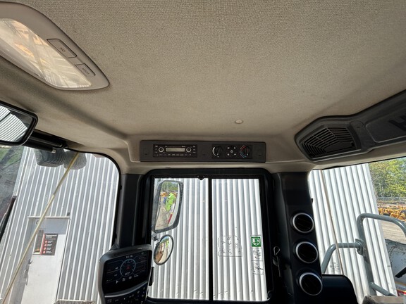 2018 Hyundai 955TM
