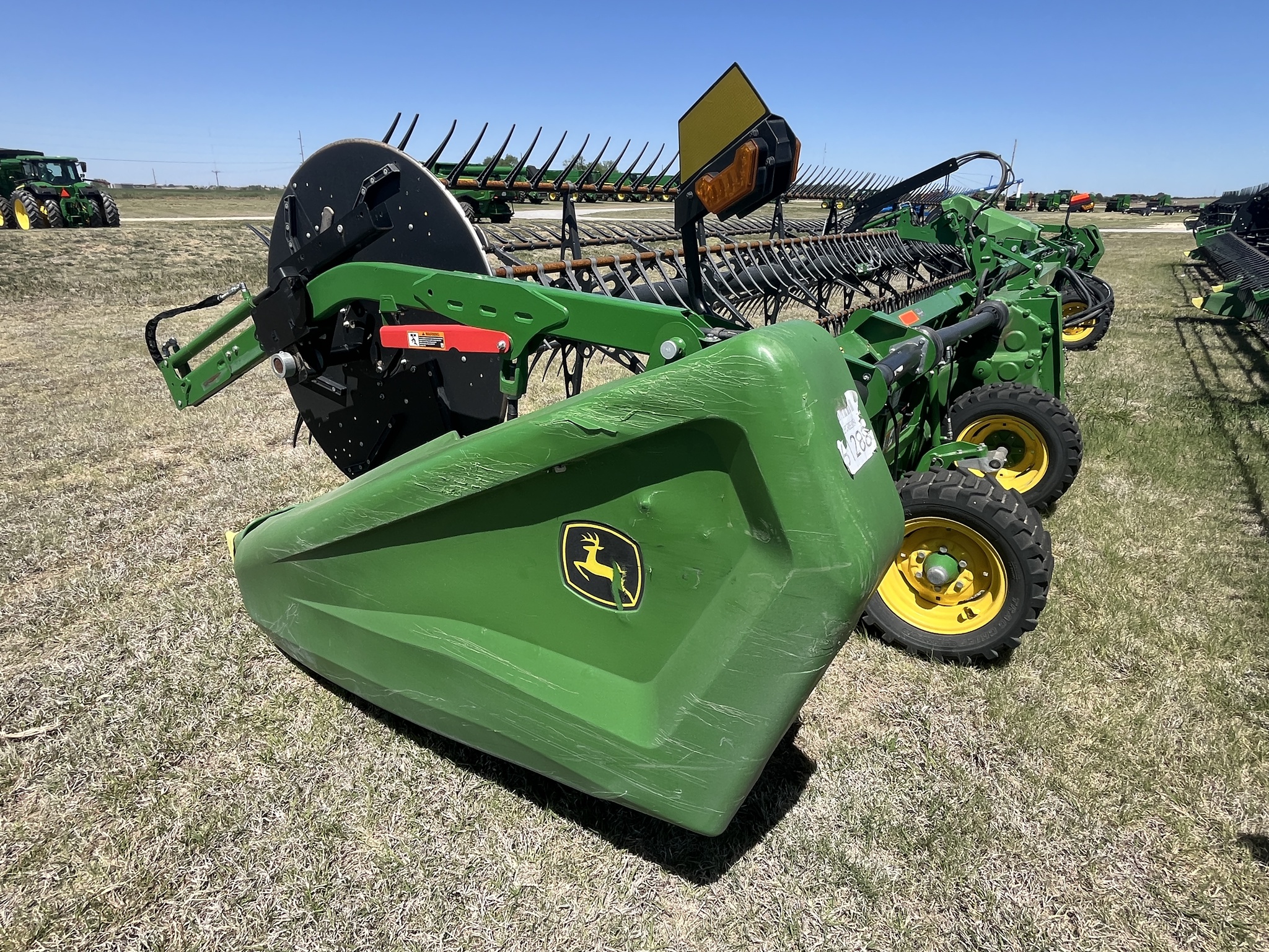 2024 John Deere HD35R Image 4