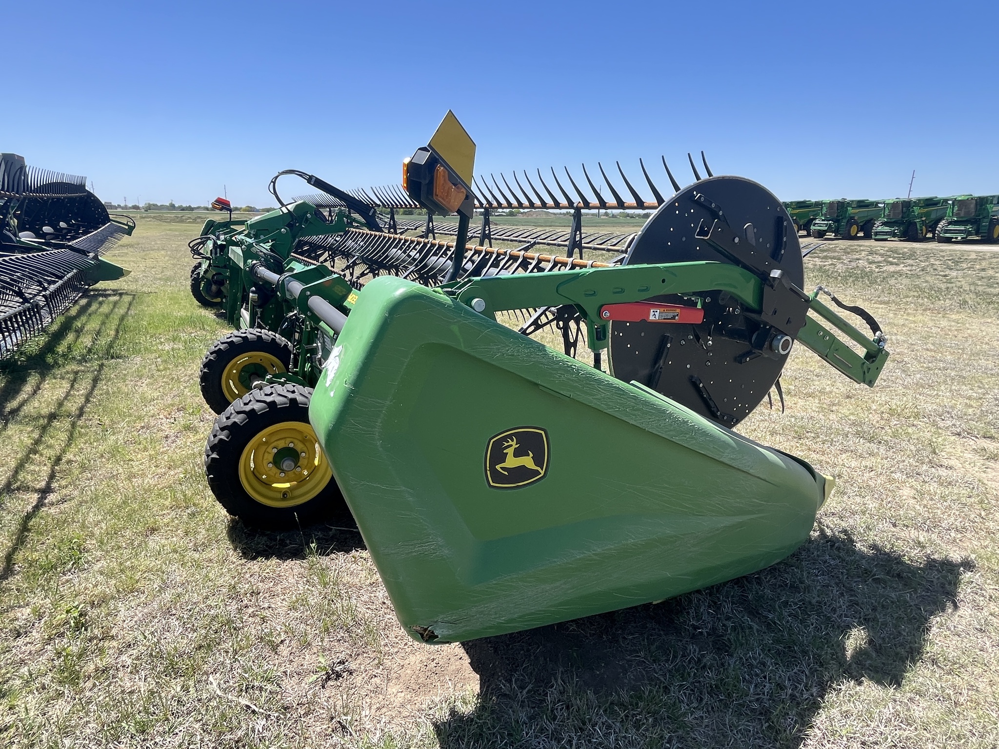 2024 John Deere HD35R Image 5