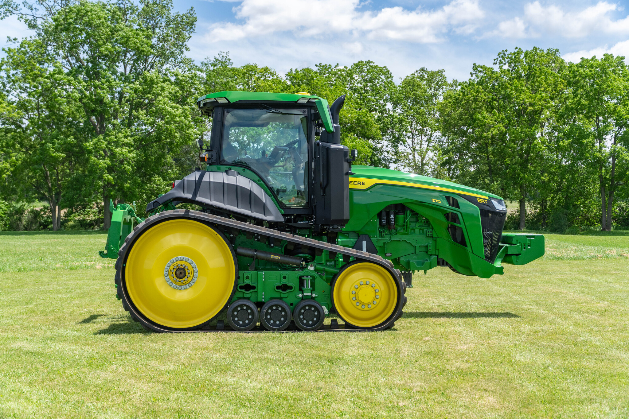Used 2024 John Deere 8RT 370 Track Tractors at Koenig Equipment in Anna, OH - PhotoXL5