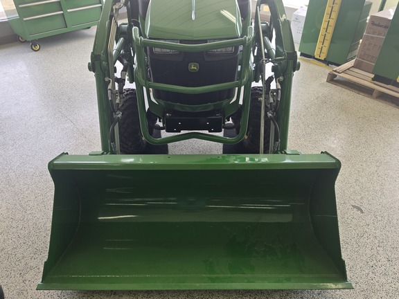 2025 John Deere 1025R - Photo4