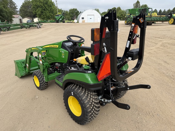 2025 John Deere 1025R - Photo5