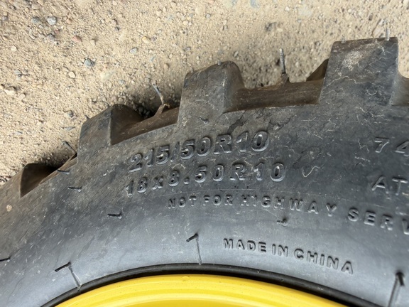 2025 John Deere 1025R - Photo9