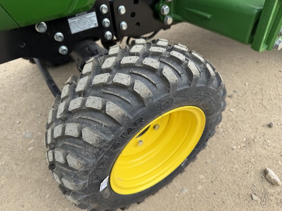 2025 John Deere 1025R - Photo10