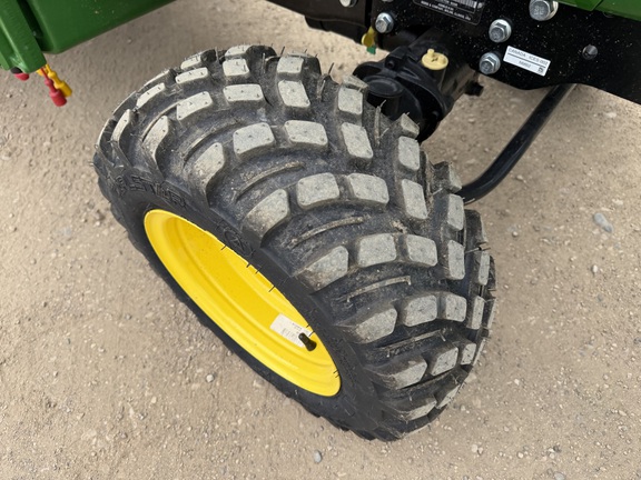 2025 John Deere 1025R - Photo11