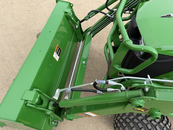 2025 John Deere 1025R - Photo18