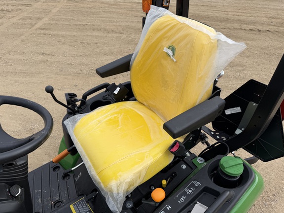 2025 John Deere 1025R - Photo26