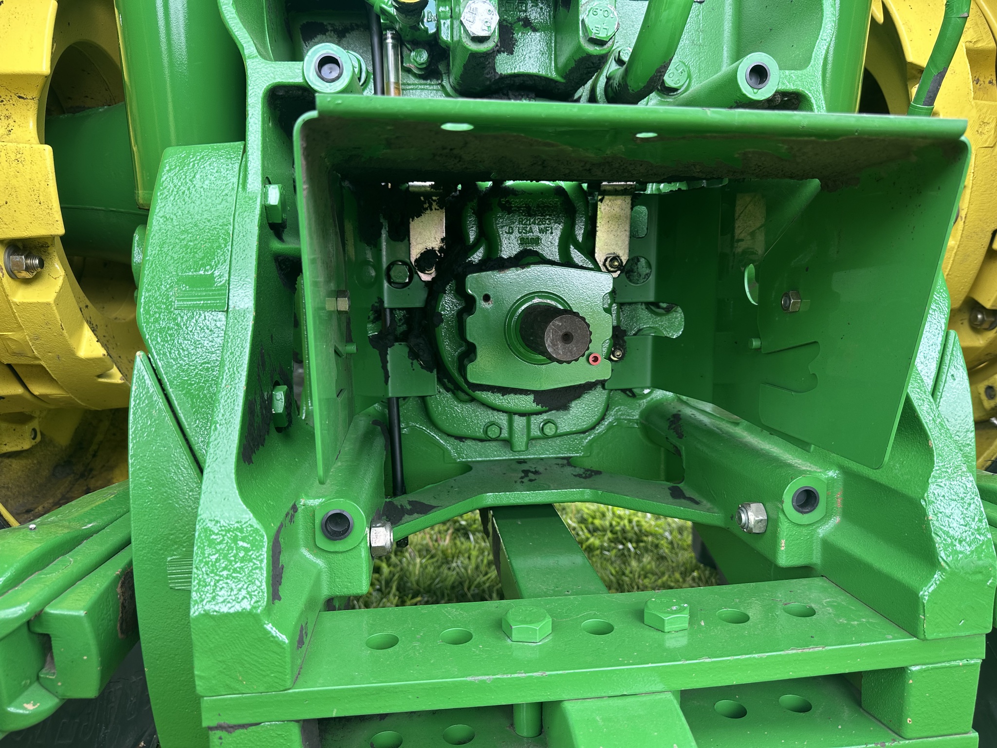 2009 John Deere 8330 Image 7