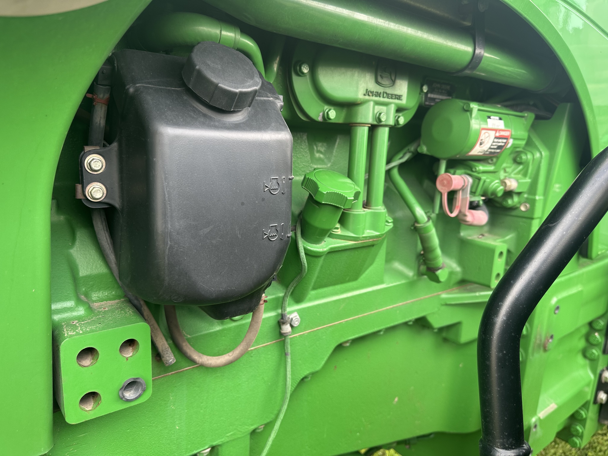 2009 John Deere 8330 Image 13