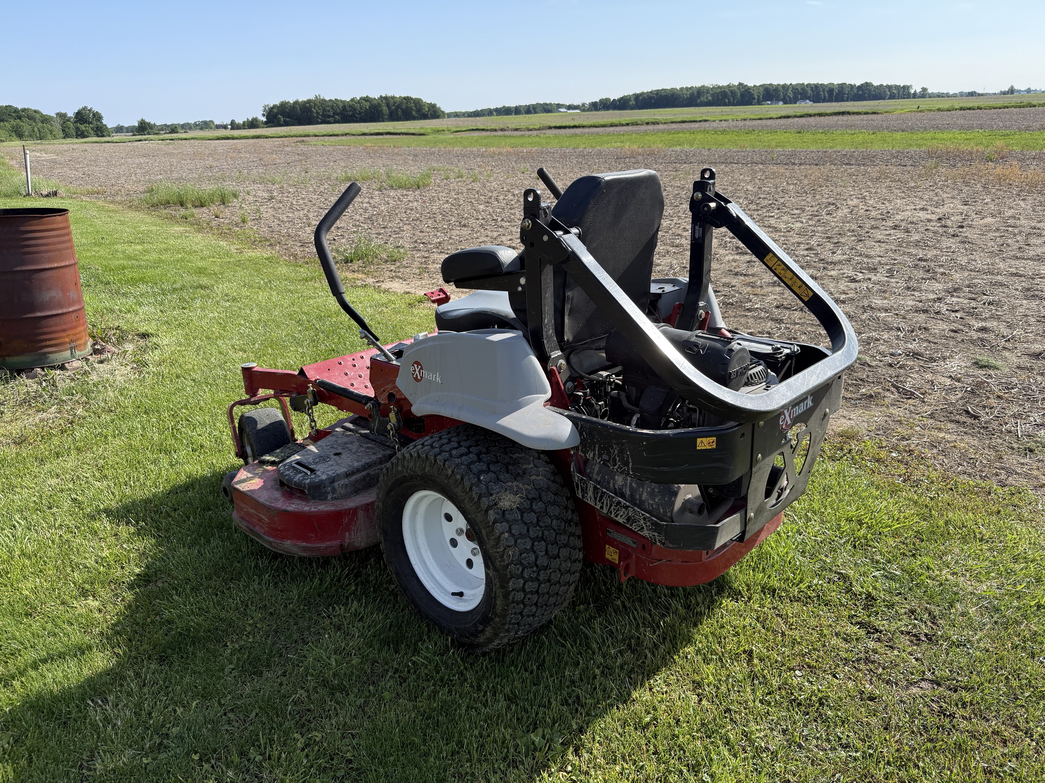 2021 Exmark LZE742GKC Image 5