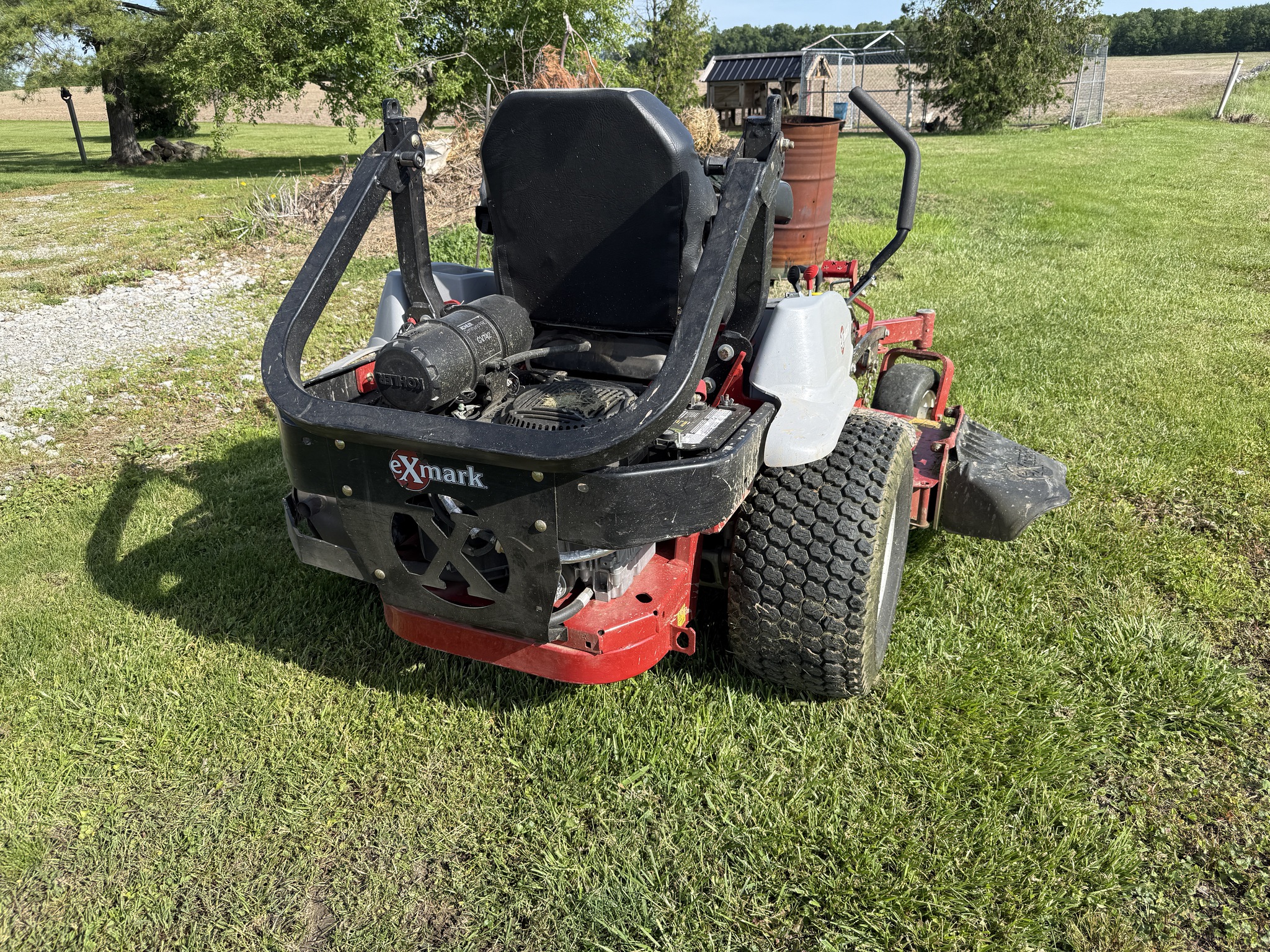 2021 Exmark LZE742GKC Image 8
