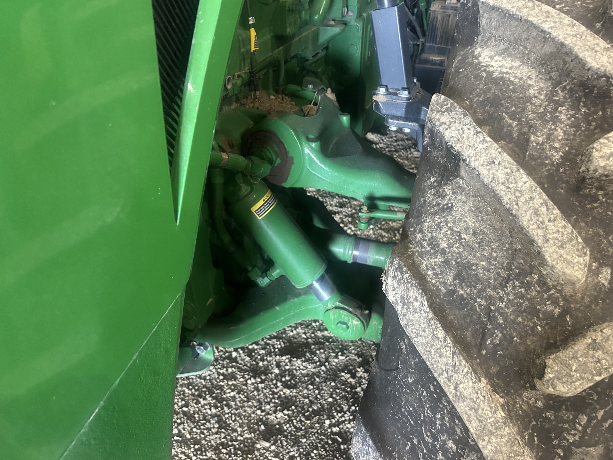 2020 John Deere 8295R Image 6