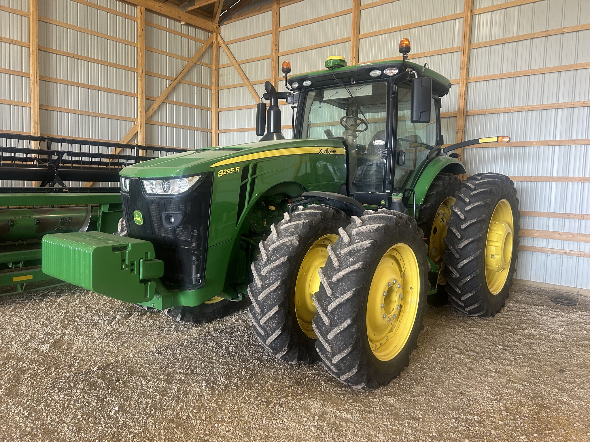 2020 John Deere 8295R Image 1
