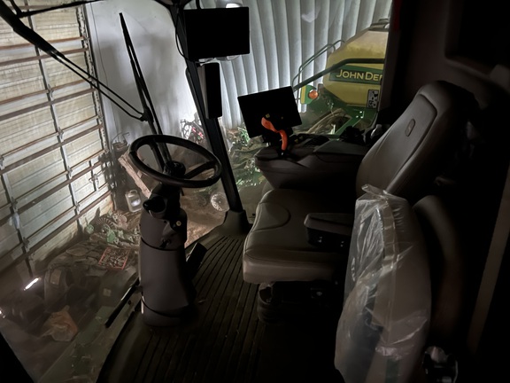 Photo of 2024 John Deere S780