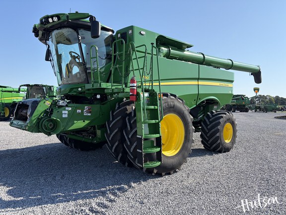 Photo of 2024 John Deere S780
