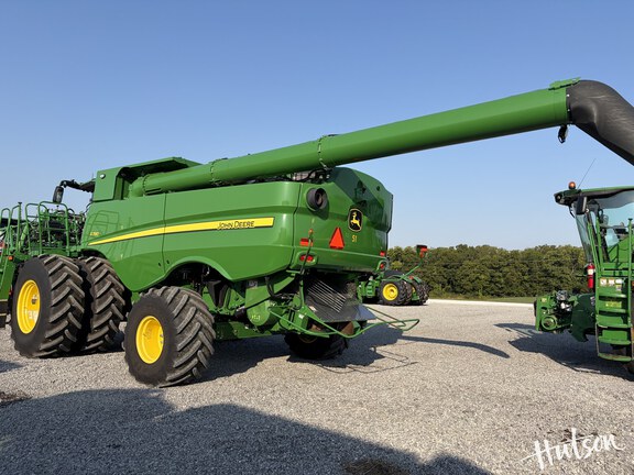 Photo of 2024 John Deere S780