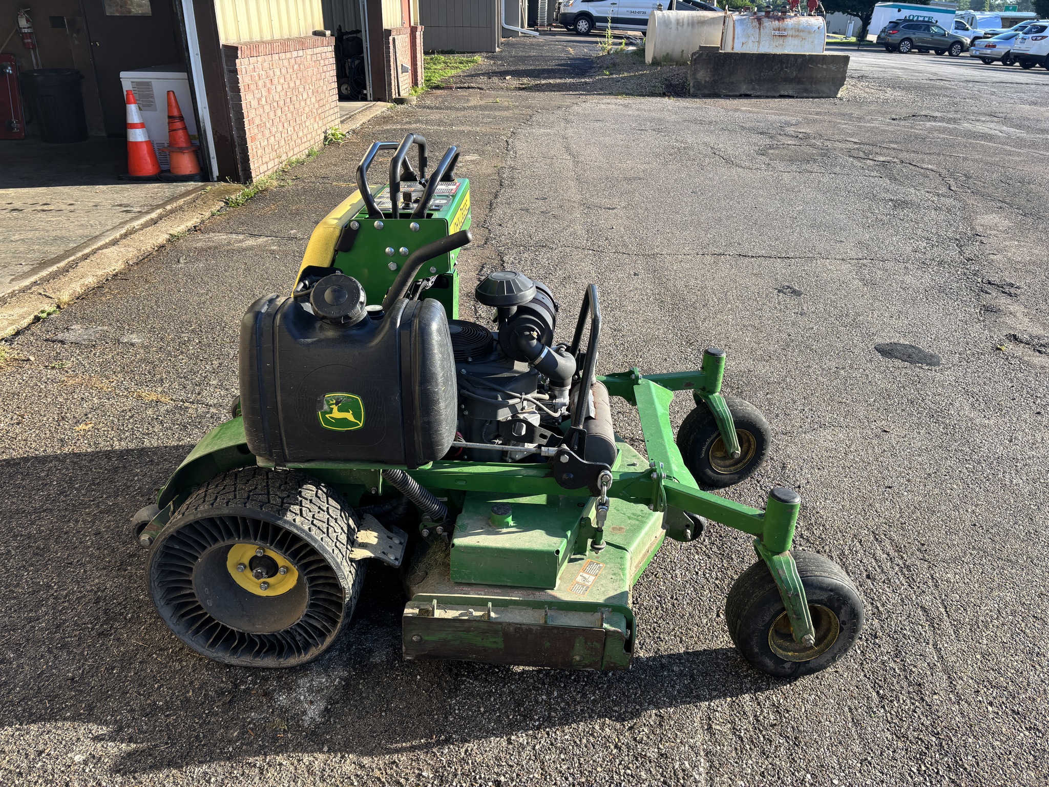 Used 2017 John Deere 648R Stand On Mowers at Koenig Equipment in Franklin, IN - PhotoXL4