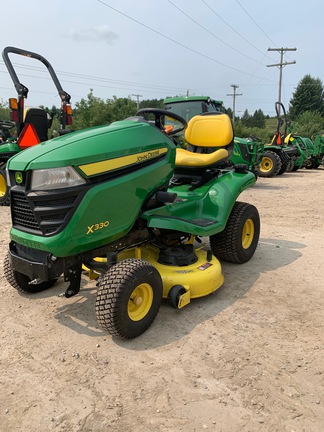 Photo of 2018 John Deere X330