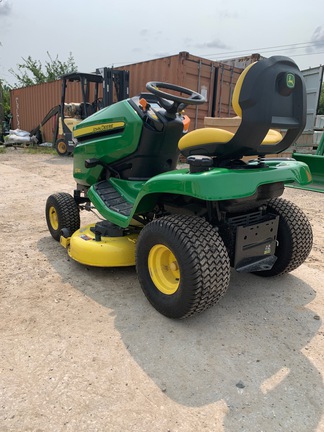 Photo of 2018 John Deere X330