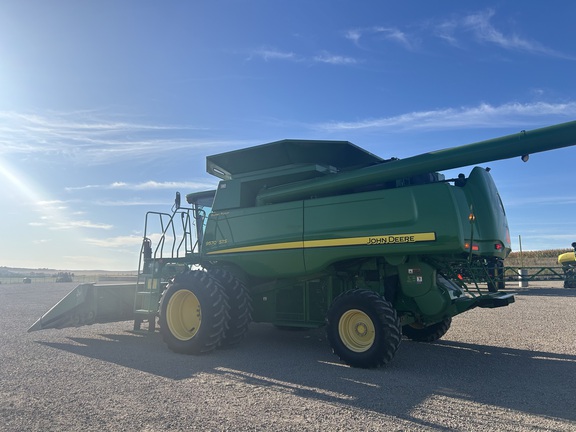 2008 John Deere 9570 STS (3rd thumbnail)