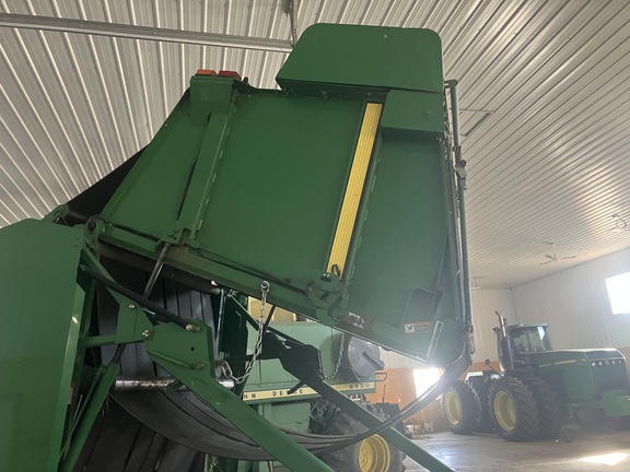 2010 John Deere 568 - Photo13