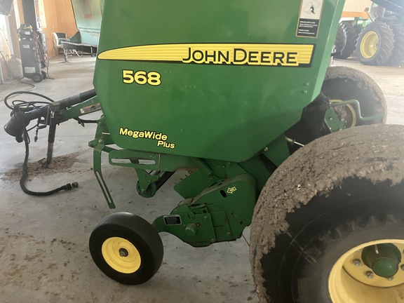 2010 John Deere 568 - Photo7
