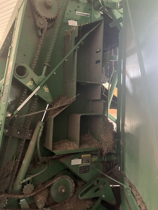 2010 John Deere 568 - Photo8