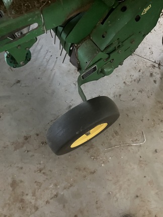 2010 John Deere 568 - Photo14