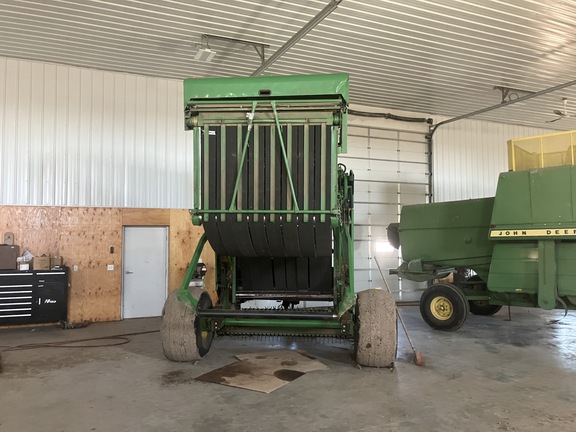 2010 John Deere 568 - Photo25