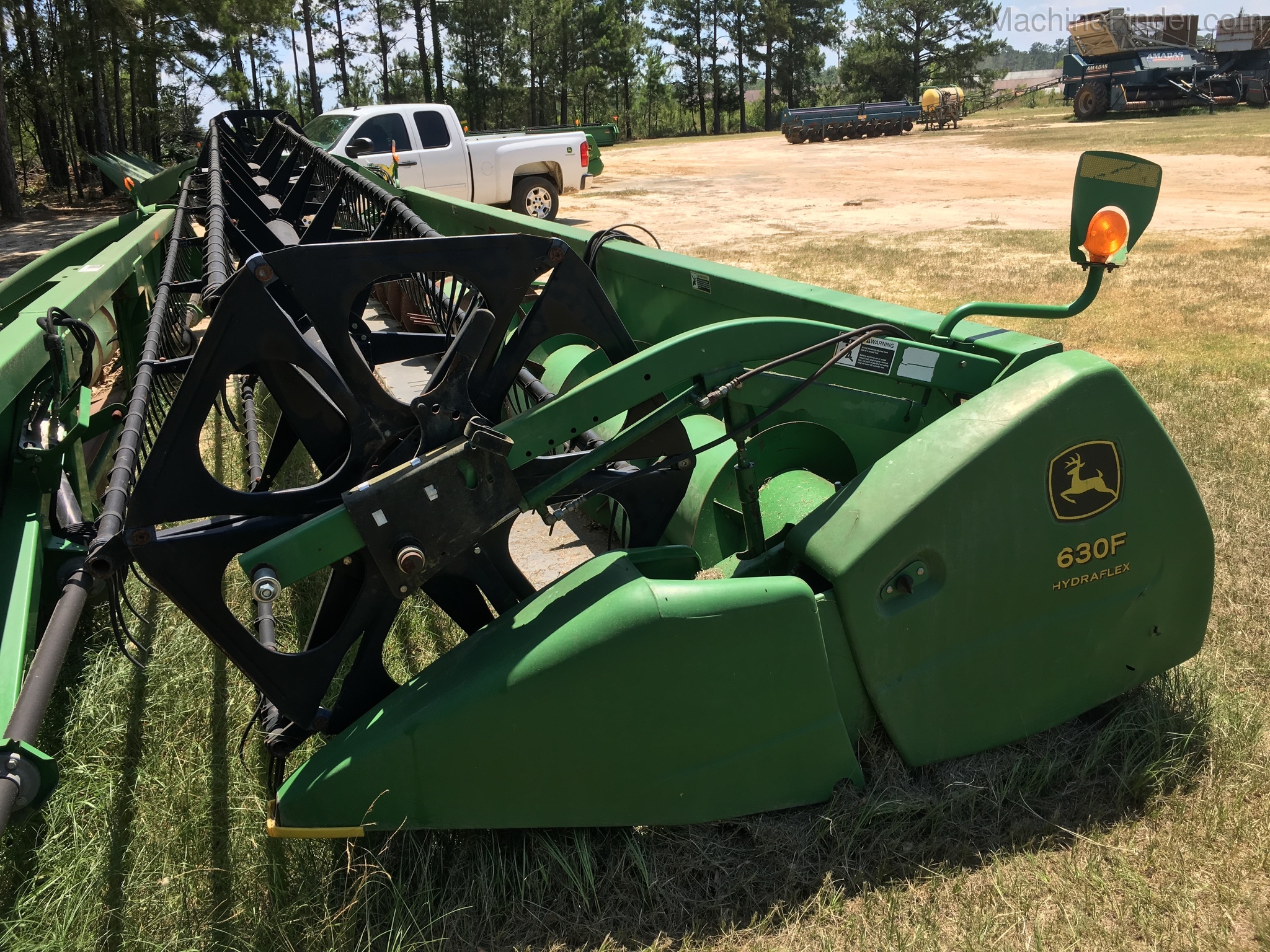 2005 John Deere 630F Image 1
