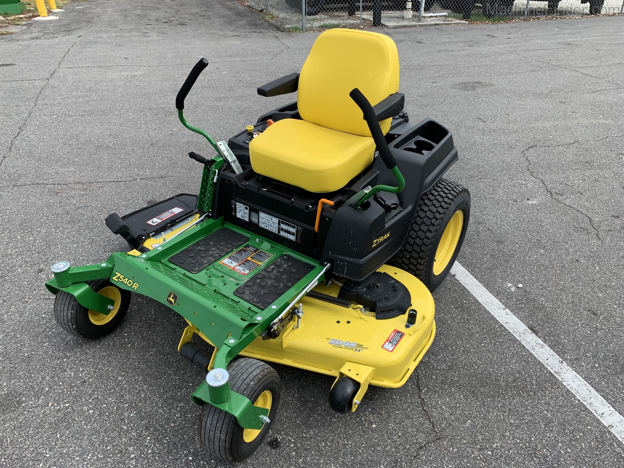 2020 John Deere Z540R Image 2