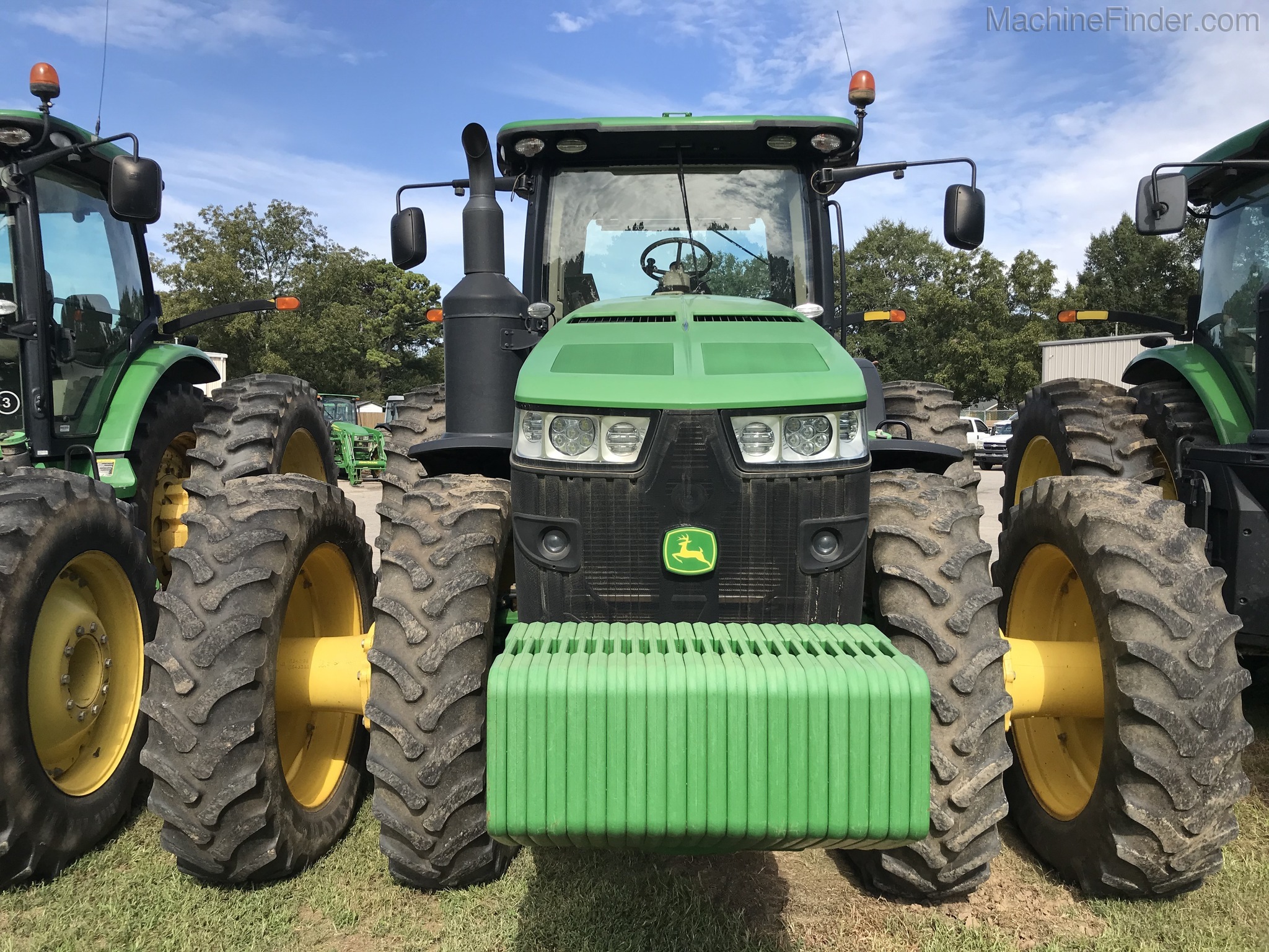 2014 John Deere 8370R Image 2