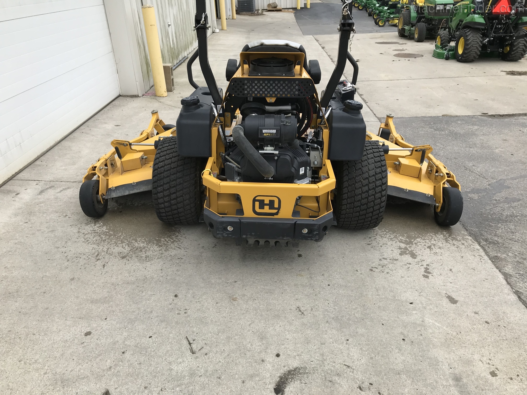 2017 Hustler SUPER 104 Image 5