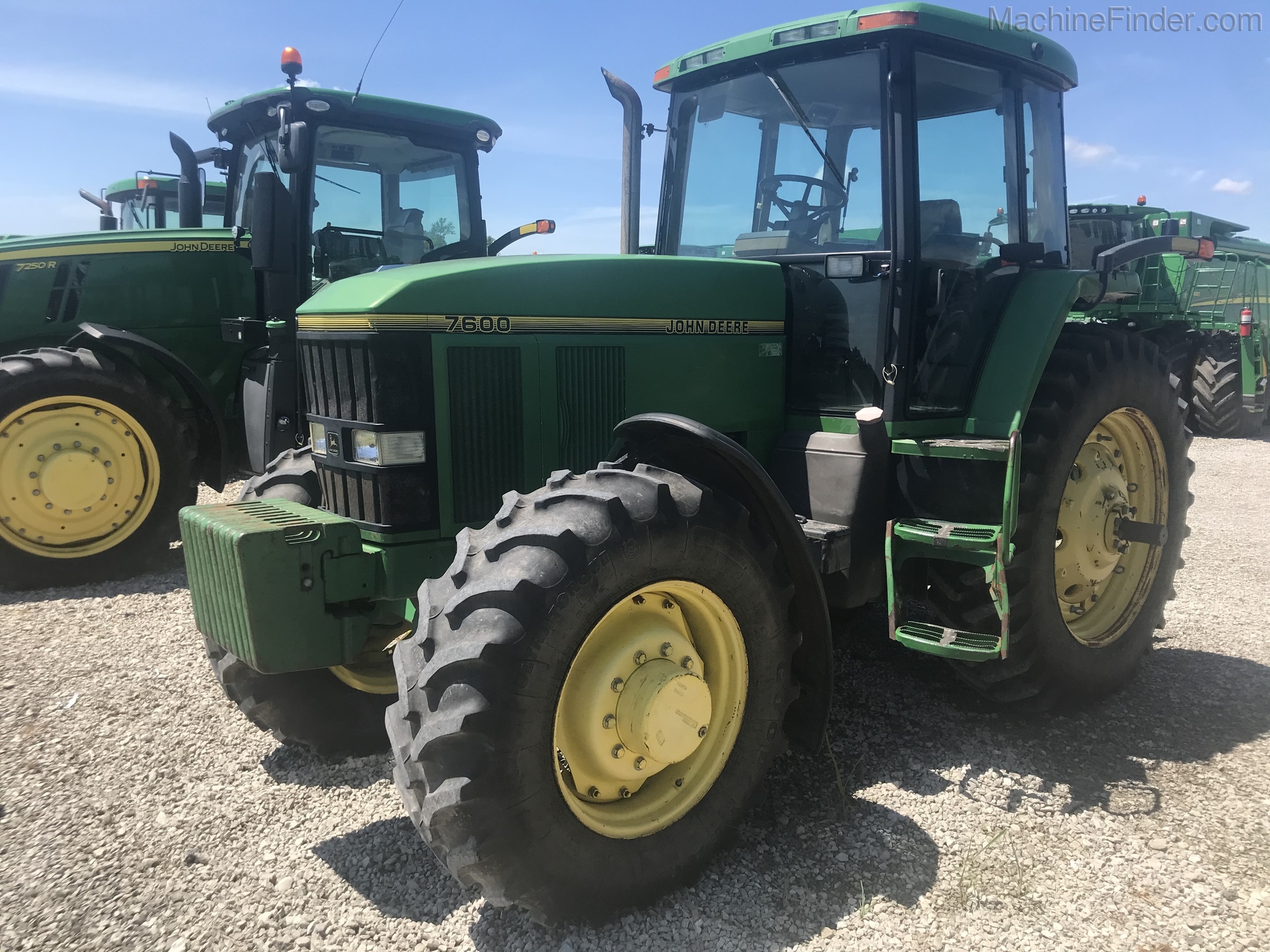 1993 John Deere 7600 Image 4