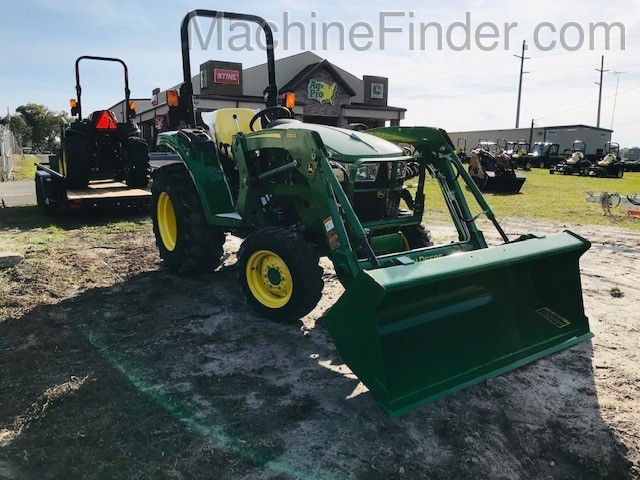 2020 John Deere 3043D Image 4